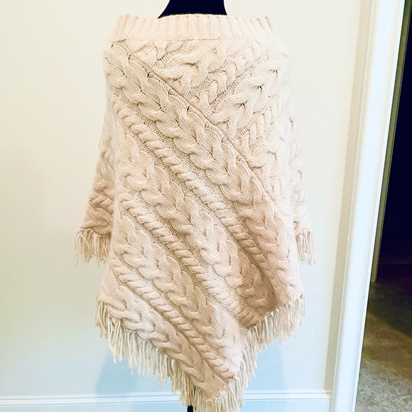 Banana Republic Light Pink Cable Knit Angora Poncho - Picture 2 of 4